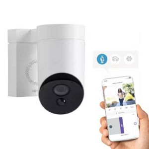 Caméra de surveillance Outdoor 2, référence 1875327 de la marque Somfy. Couleur blanche. Utilisation en extérieur. Détecteur de mouvement intelligent faisant la différence entre un individu, un animal et un véhicule. Sirène de 110 dB intégrée.