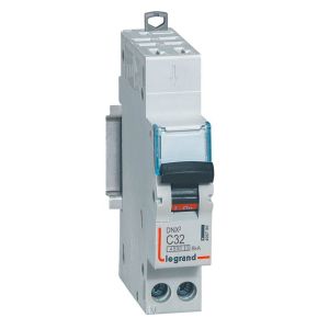Disjoncteur DNX3 - Auto/Vis - 32A - 406786 - Legrand