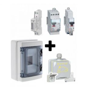 Kit recharge Green'Up + compteur pour voiture électrique. Prise permettant la recharge en mode 2 avec une puissance de 3Kw en 16A. Le compteur à affichage LCD, vous pouvez suivre votre consommation. Permet de Kit conforme à la norme NF C15-100.