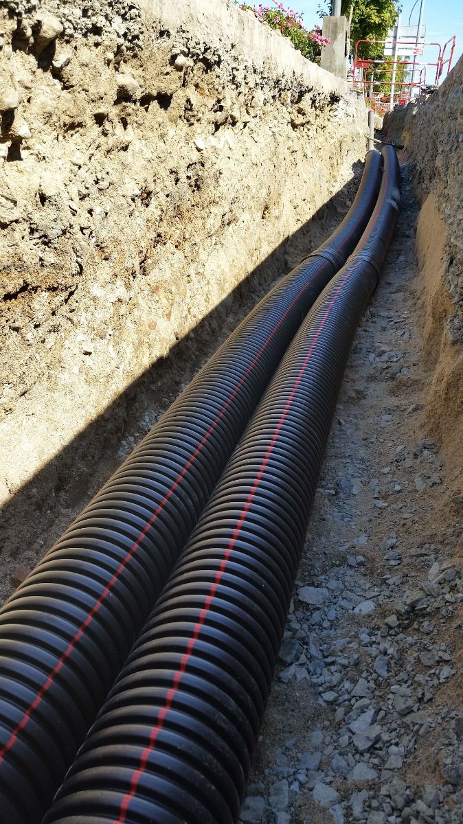 Gaine Tpgliss noire et Rouge Diamètre 40 en 25m