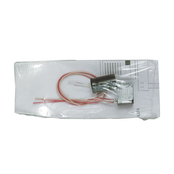 Relais 12 Vcc RYK référence 100341 de la marque Aiphone - Contact sec (tout ou rien) capacité 8 A / 250 Vac. Pour la commande de gâche ou pour commande de portail automatique. Pour gamme DA, DB et kit KA3. 