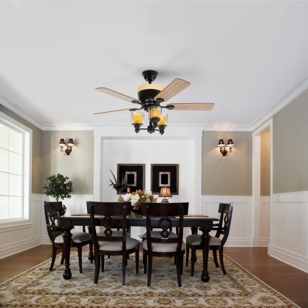 Mise en place dans un séjour du Ventilateur de plafond avec éclairage, Calima référence 112456 de FARELEK.