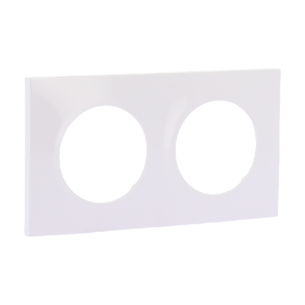 Plaque d'habillage de couleur blanche, configuration 2 postes avec une entraxe de 71mm pour les enjoliveurs. Plaque de finition référence 60297 Square du fabricant Eur'Ohm