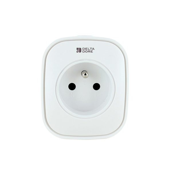 Prise connectée E (FR) 16A Easy Plug E16EM 6353005 Delta Dore. Transformez votre prise traditionnelle en une prise intelligente sans faire de travaux