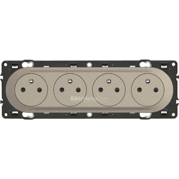 Prise quadruple Surface Céliane Titanium avec support, à équiper d'une plaque